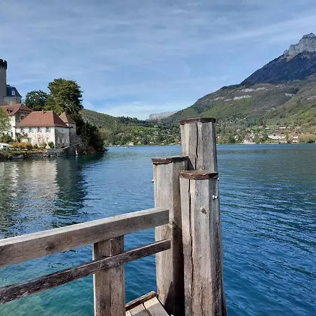 Appartement Et Spacieux A Quelques Pas Du Duingt